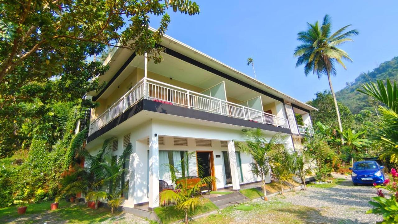 Riverbench Homestay Munnar, Anaviratty ภายนอก รูปภาพ